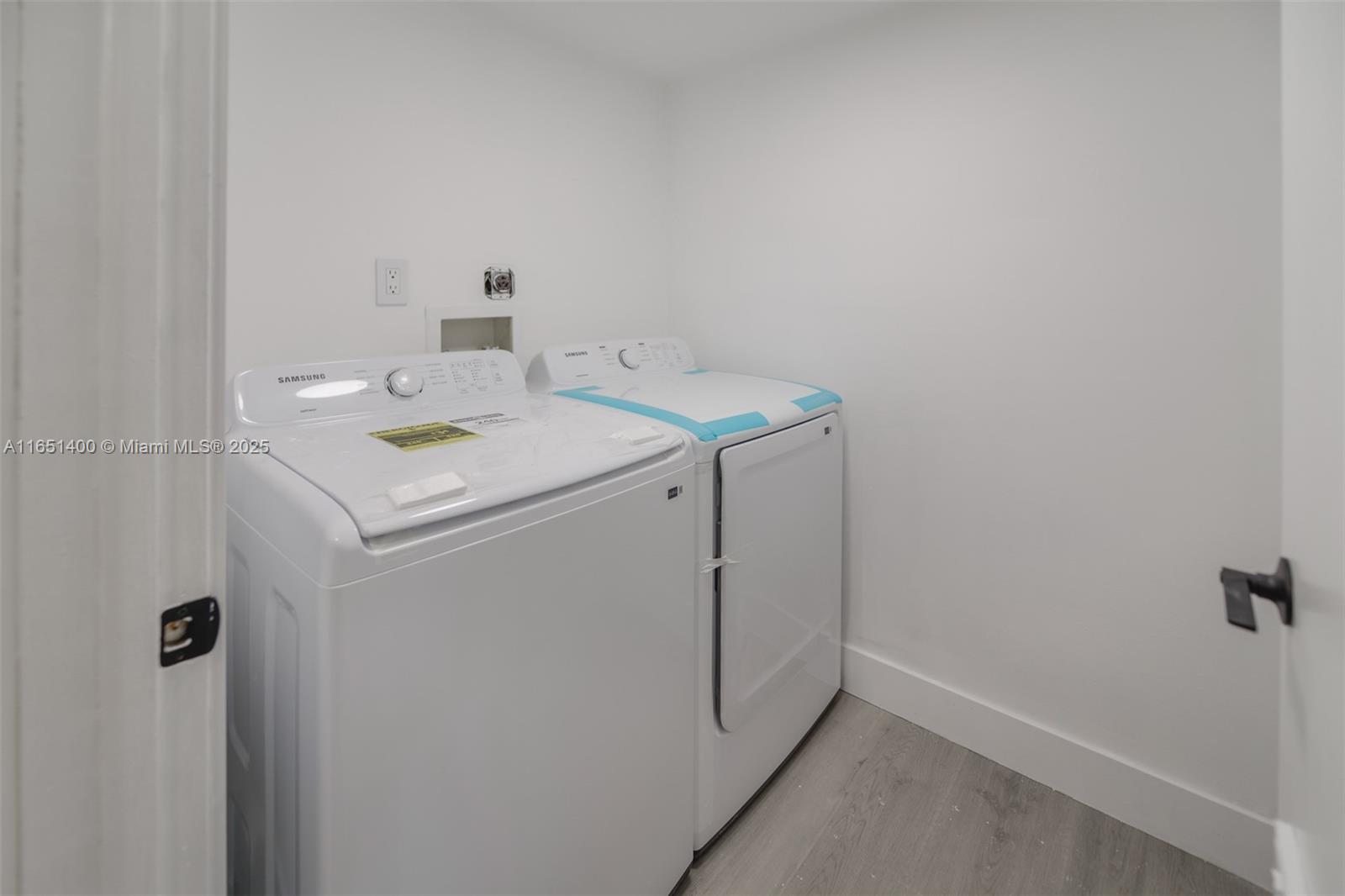 HUNTINGTON LAKES SEC ONE - Residential