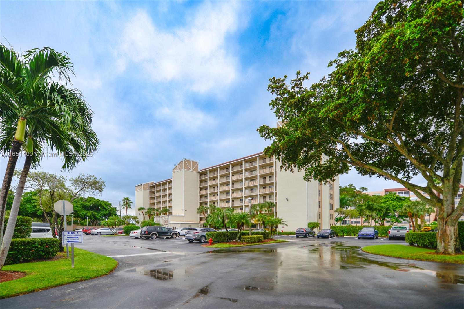 HUNTINGTON LAKES SEC ONE - Residential