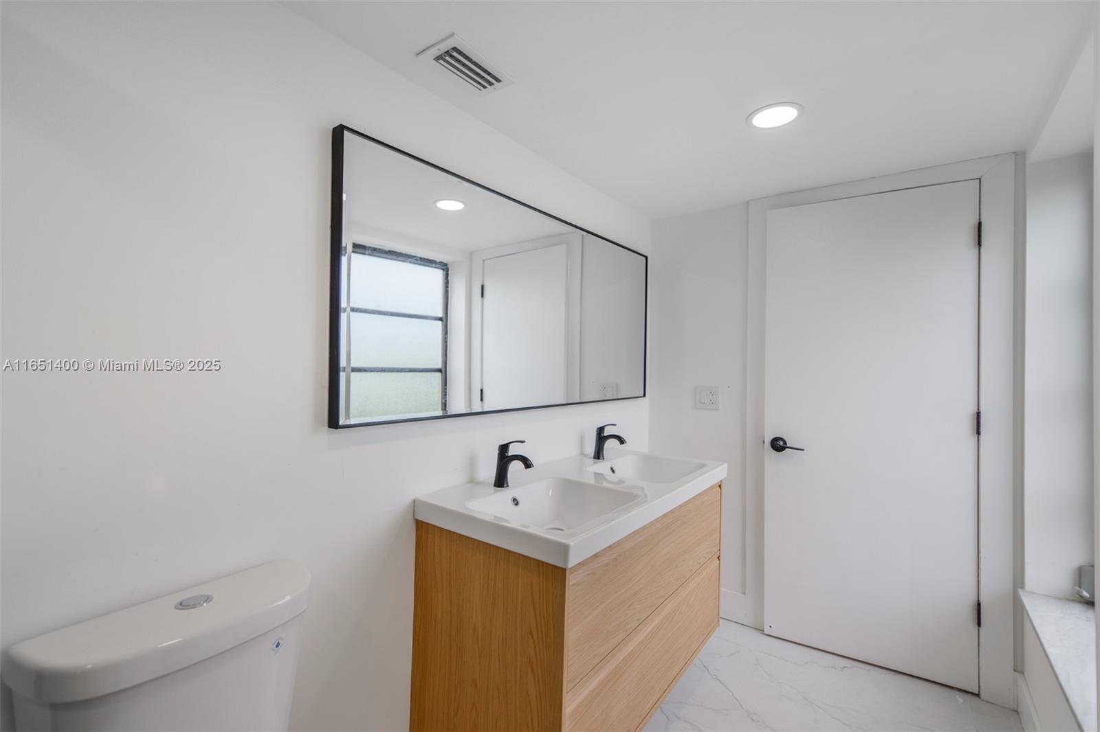 HUNTINGTON LAKES SEC ONE - Residential