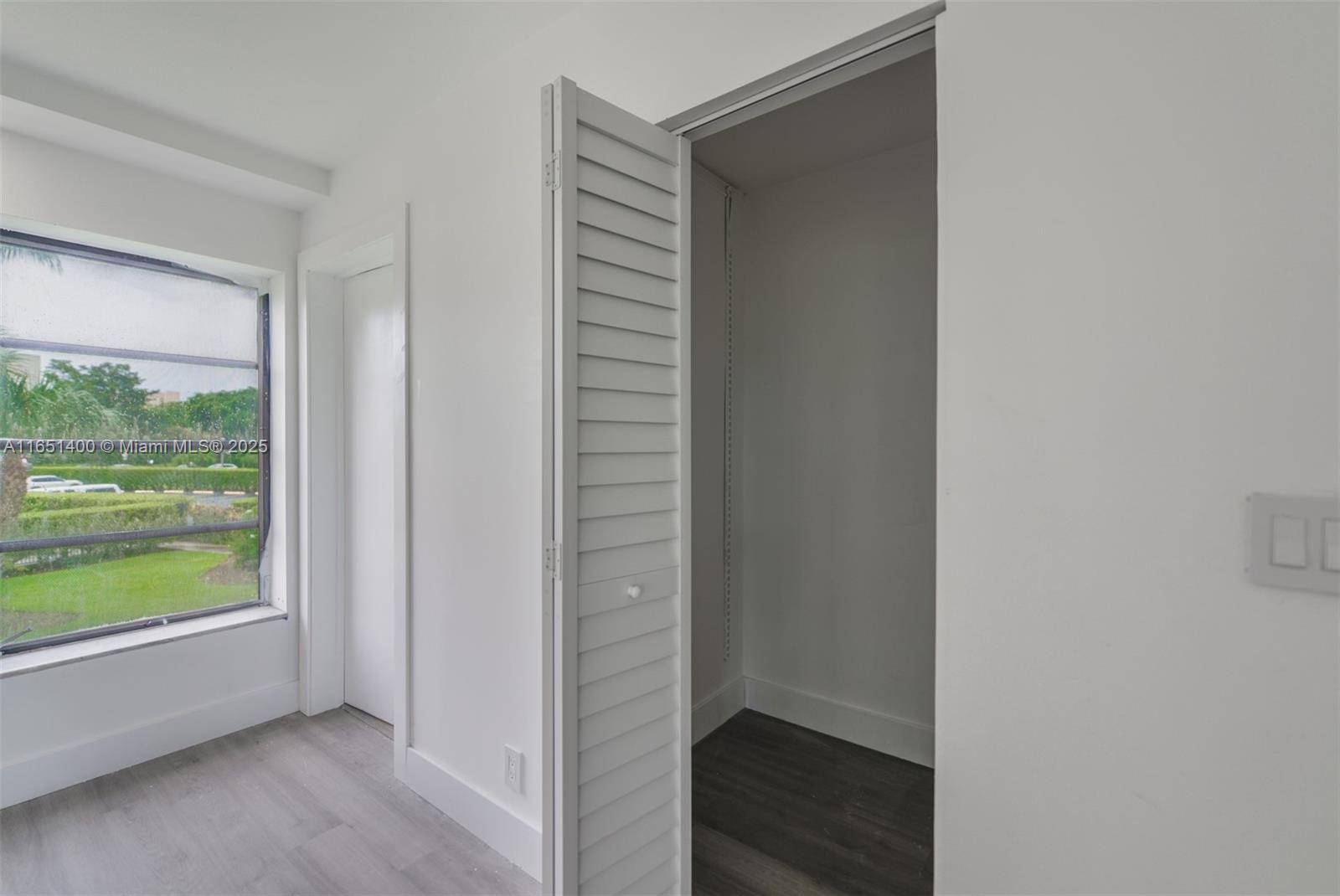 HUNTINGTON LAKES SEC ONE - Residential