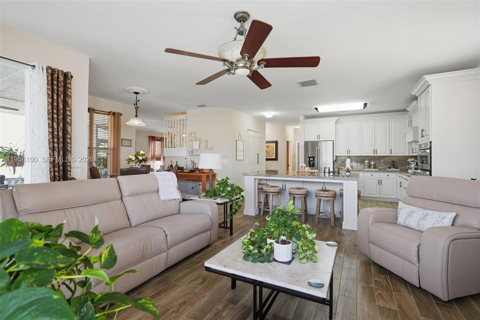 SILVER FALLS - Residential