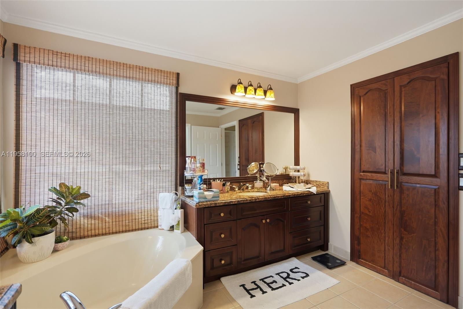 SILVER FALLS - Residential