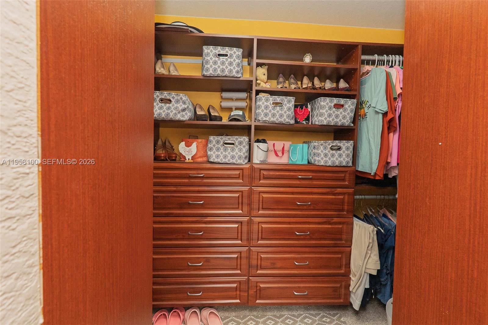 SILVER FALLS - Residential