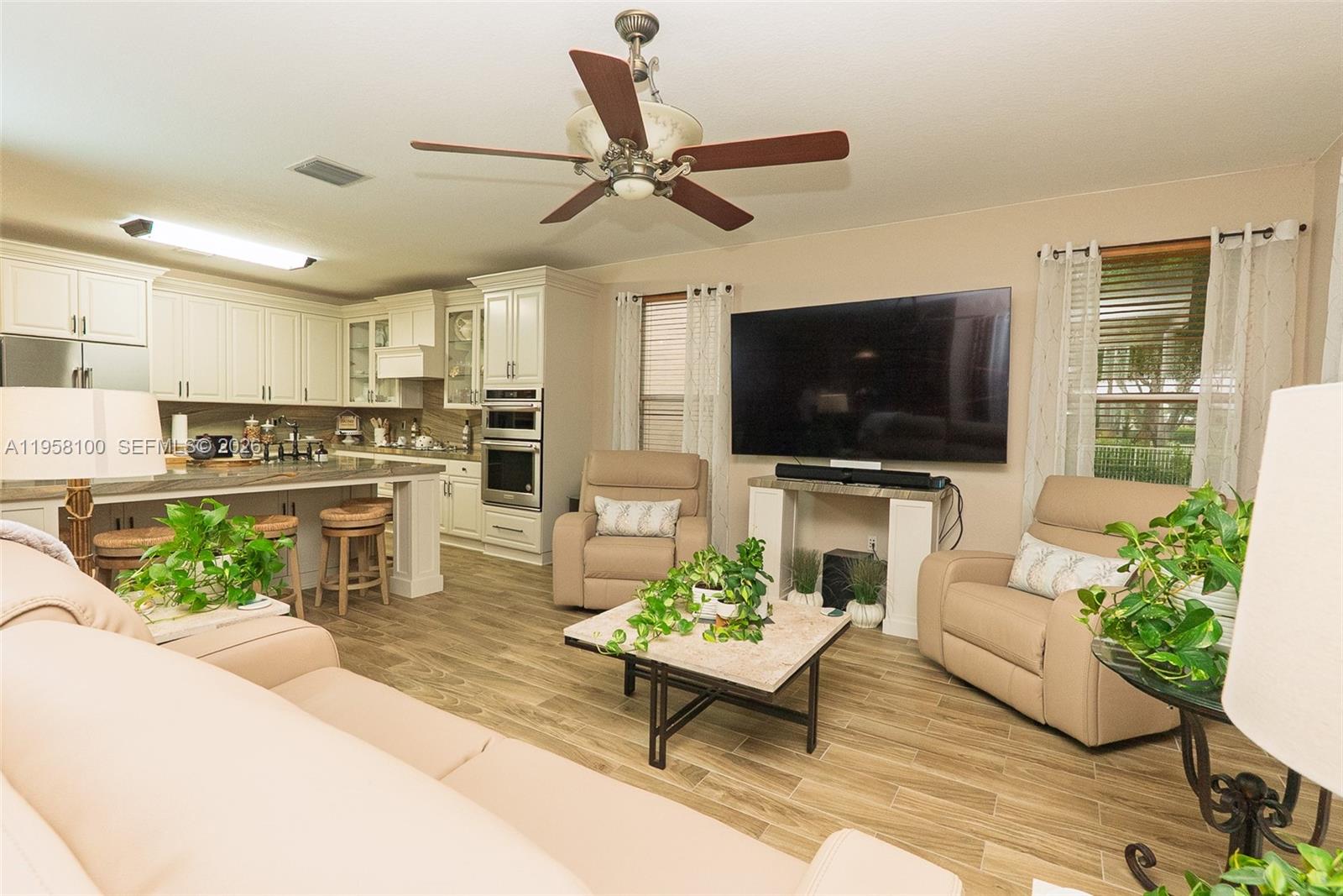 SILVER FALLS - Residential