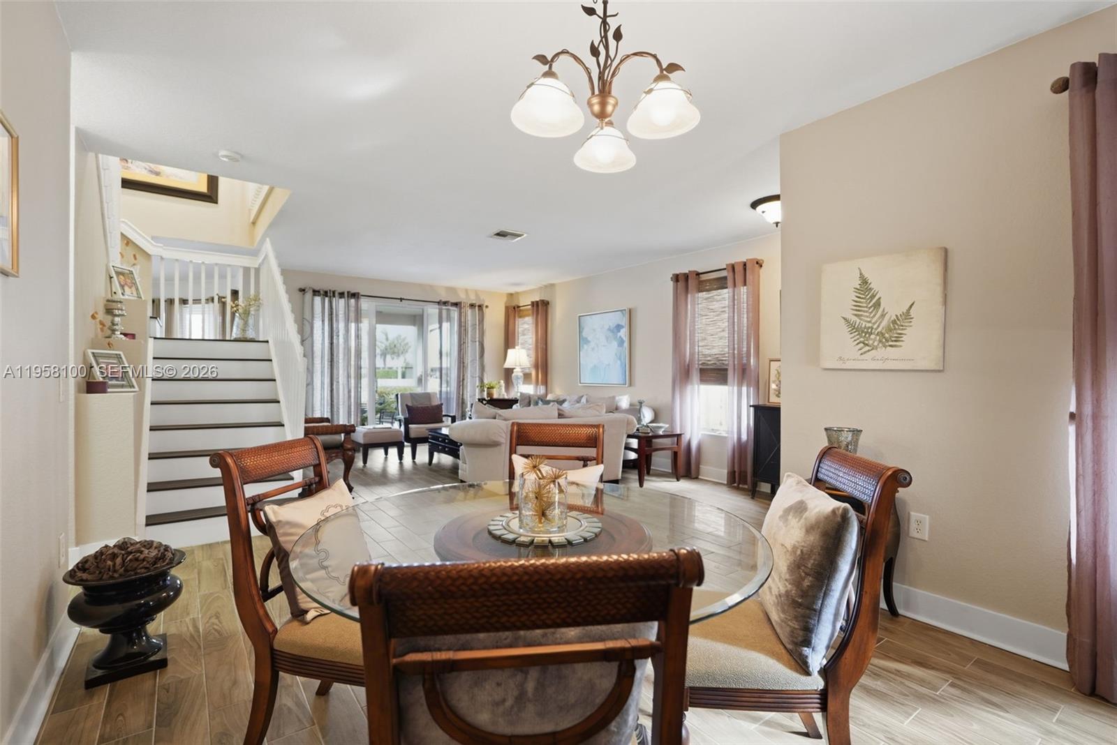 SILVER FALLS - Residential