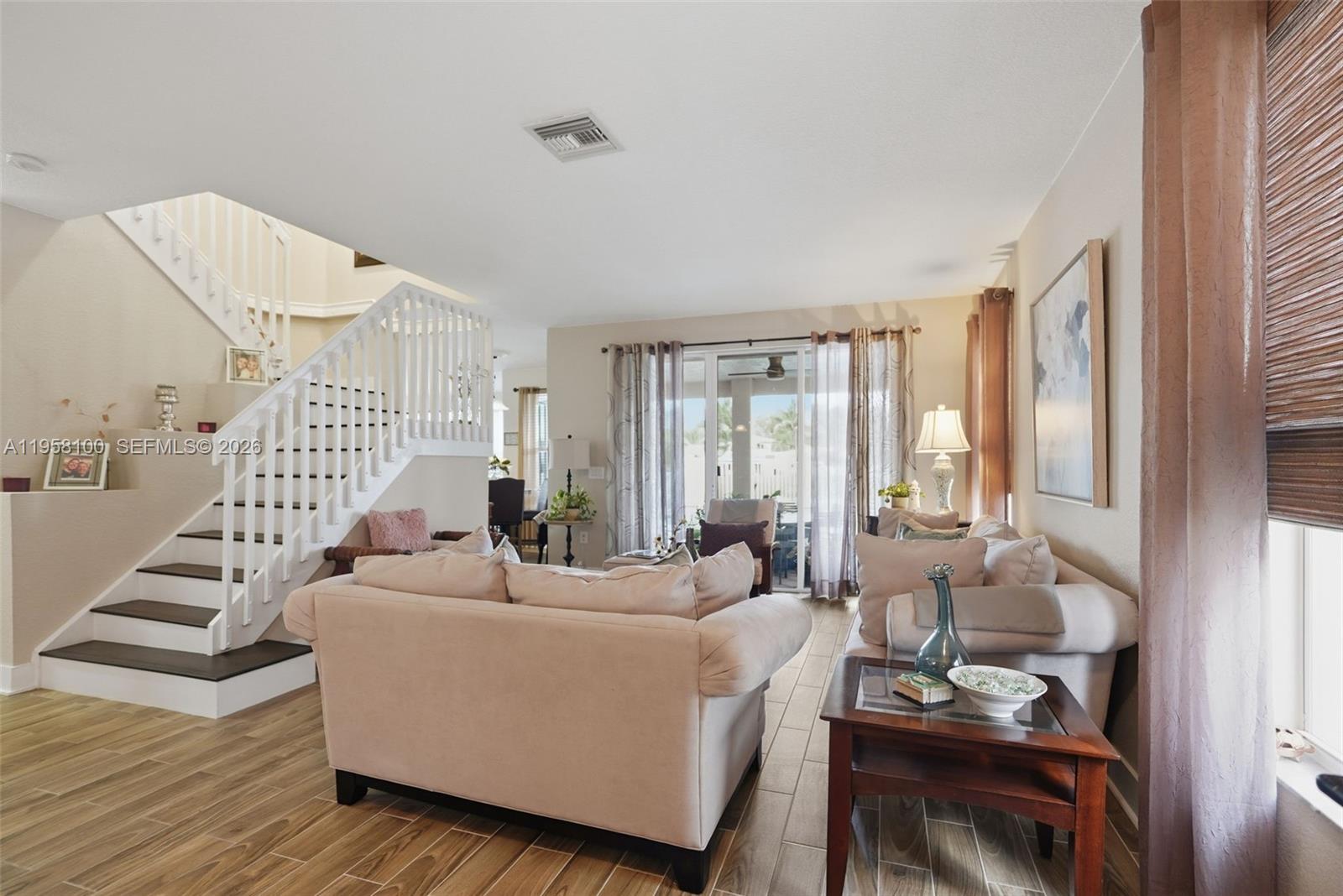 SILVER FALLS - Residential