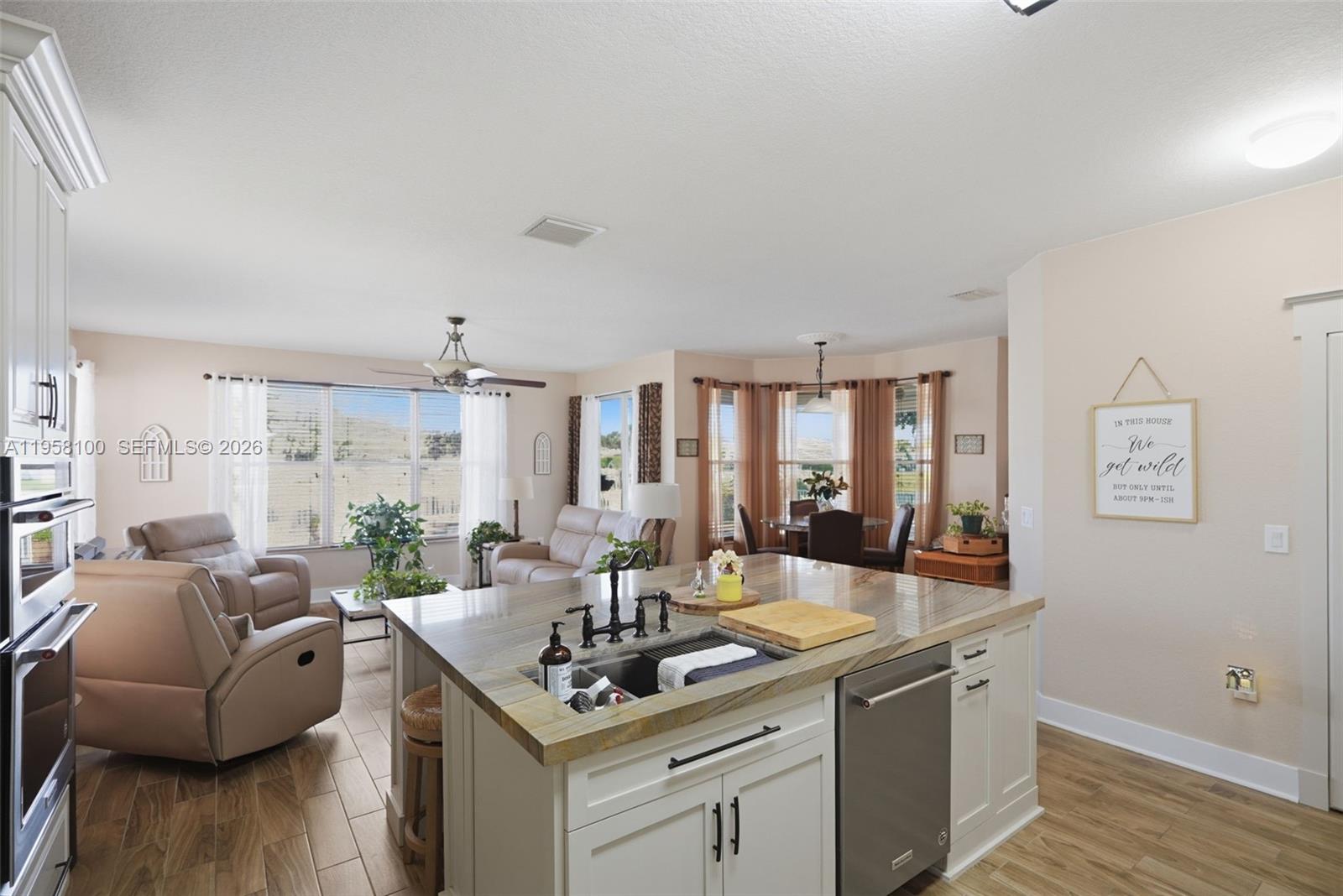 SILVER FALLS - Residential