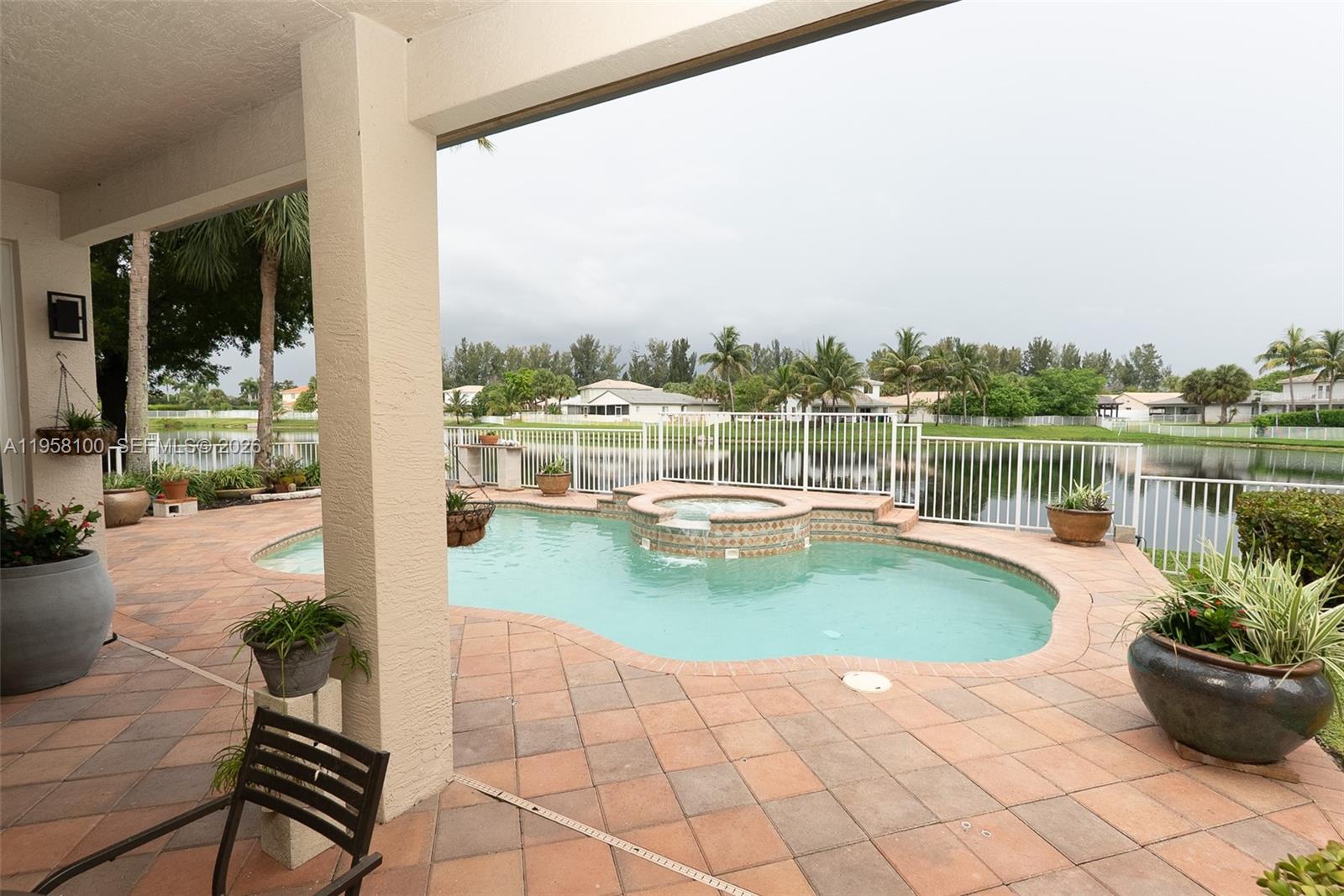 SILVER FALLS - Residential