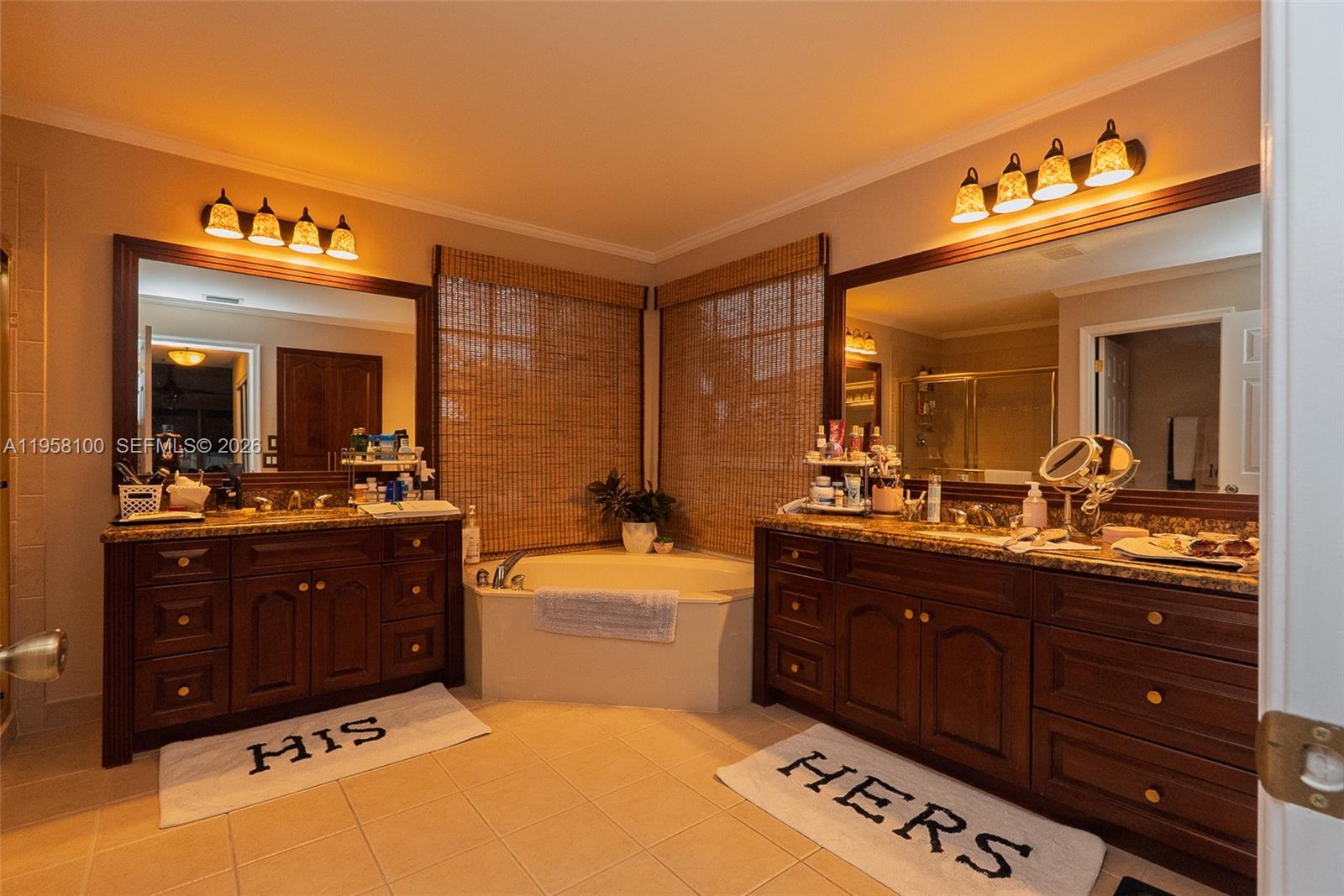 SILVER FALLS - Residential