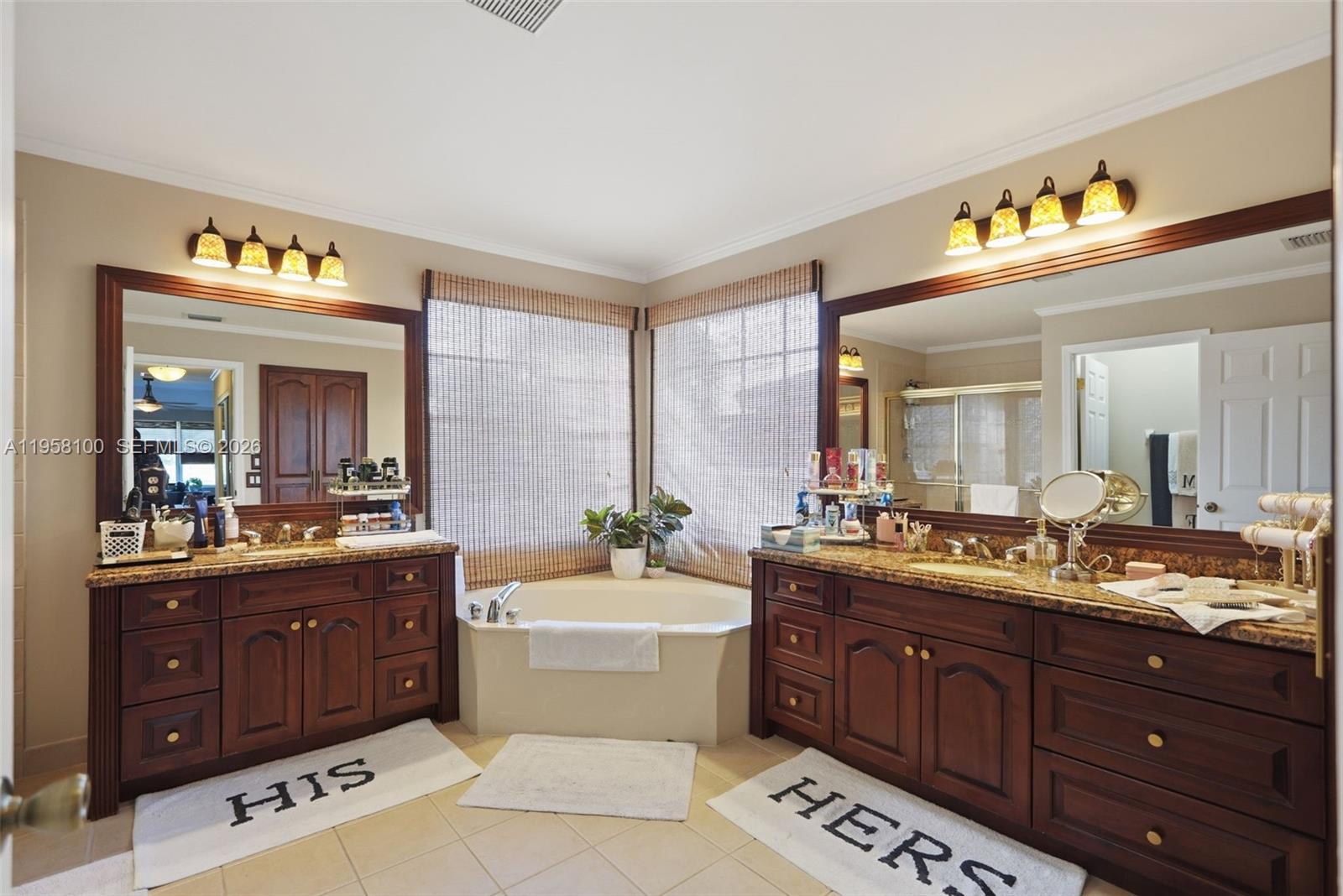 SILVER FALLS - Residential