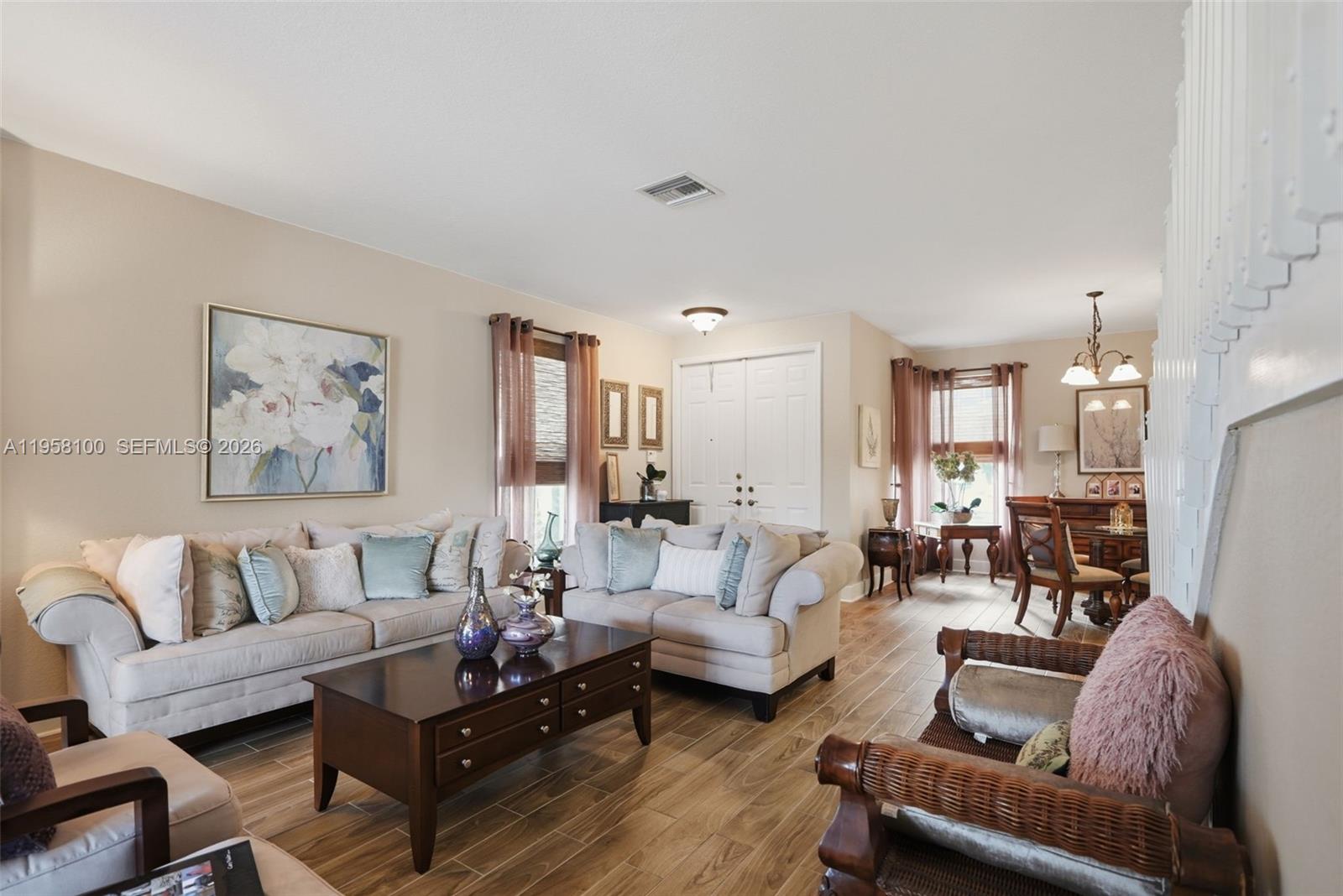 SILVER FALLS - Residential