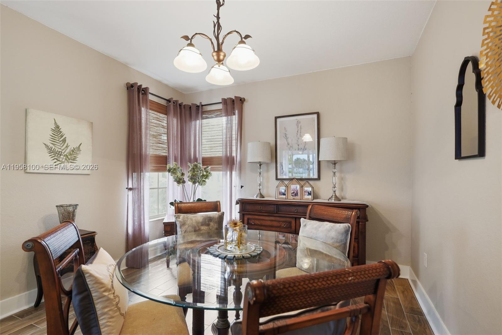 SILVER FALLS - Residential