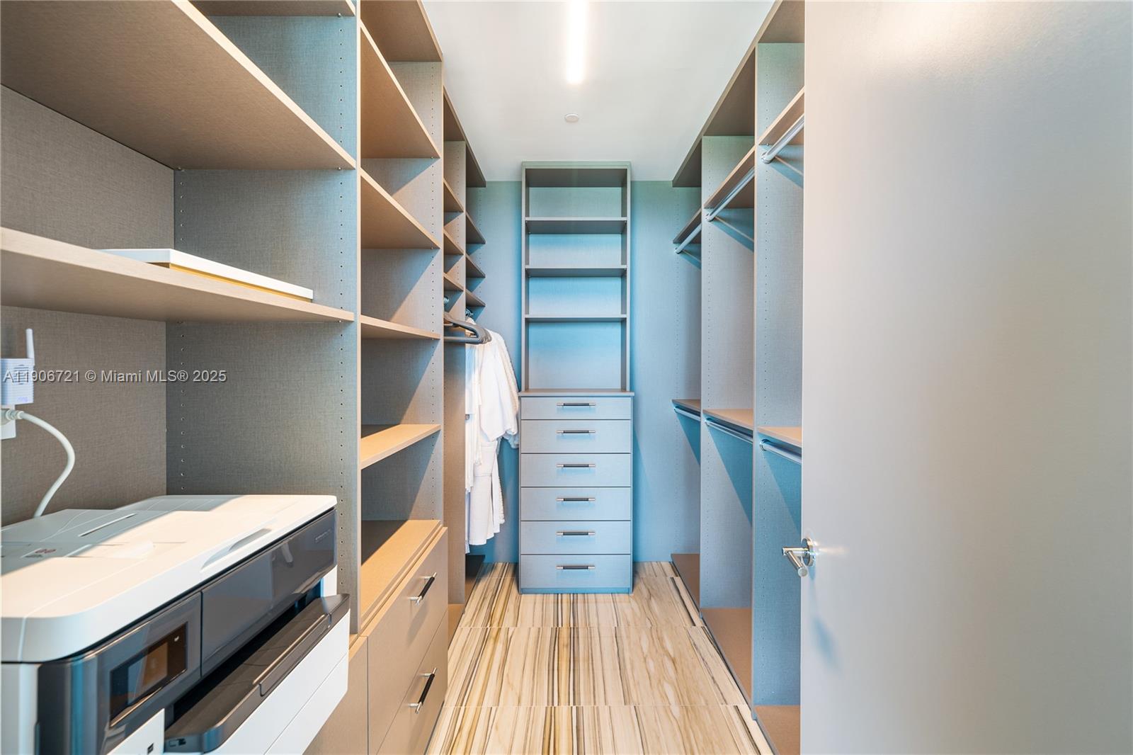 ALTOS DEL MAR NO. 5 - Residential