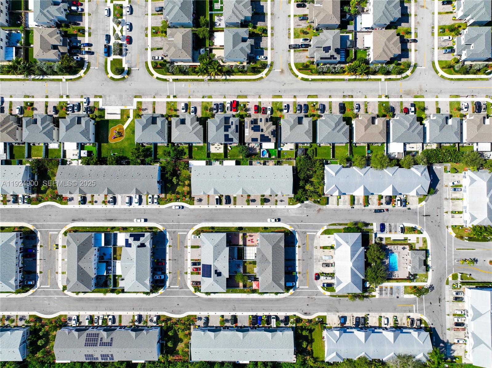 HAMILTON PLACE - Residential