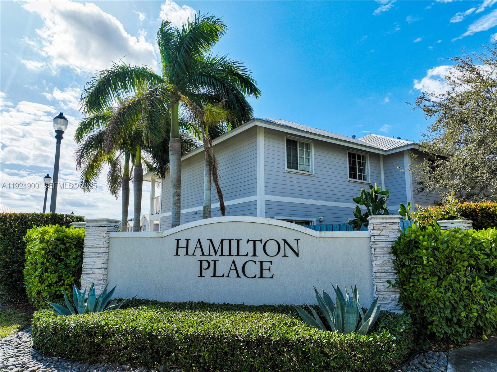 HAMILTON PLACE - Residential