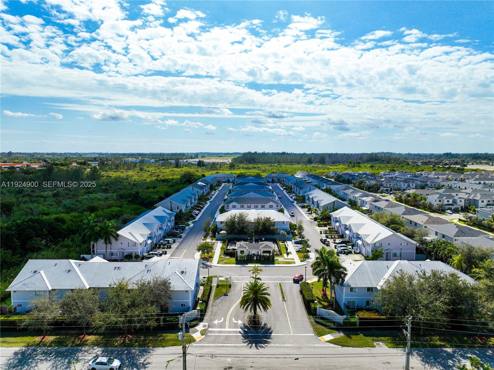 HAMILTON PLACE - Residential