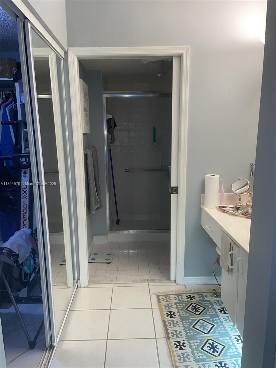 SUNRISE LAKES 167 CONDO - Residential