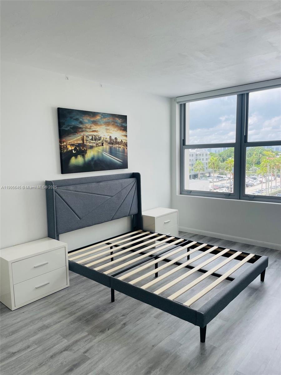 TRITON TOWER CONDO - Residential