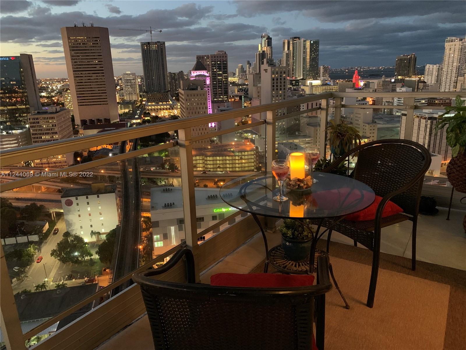 IVY AT RIVERFRONT - Residential Lease