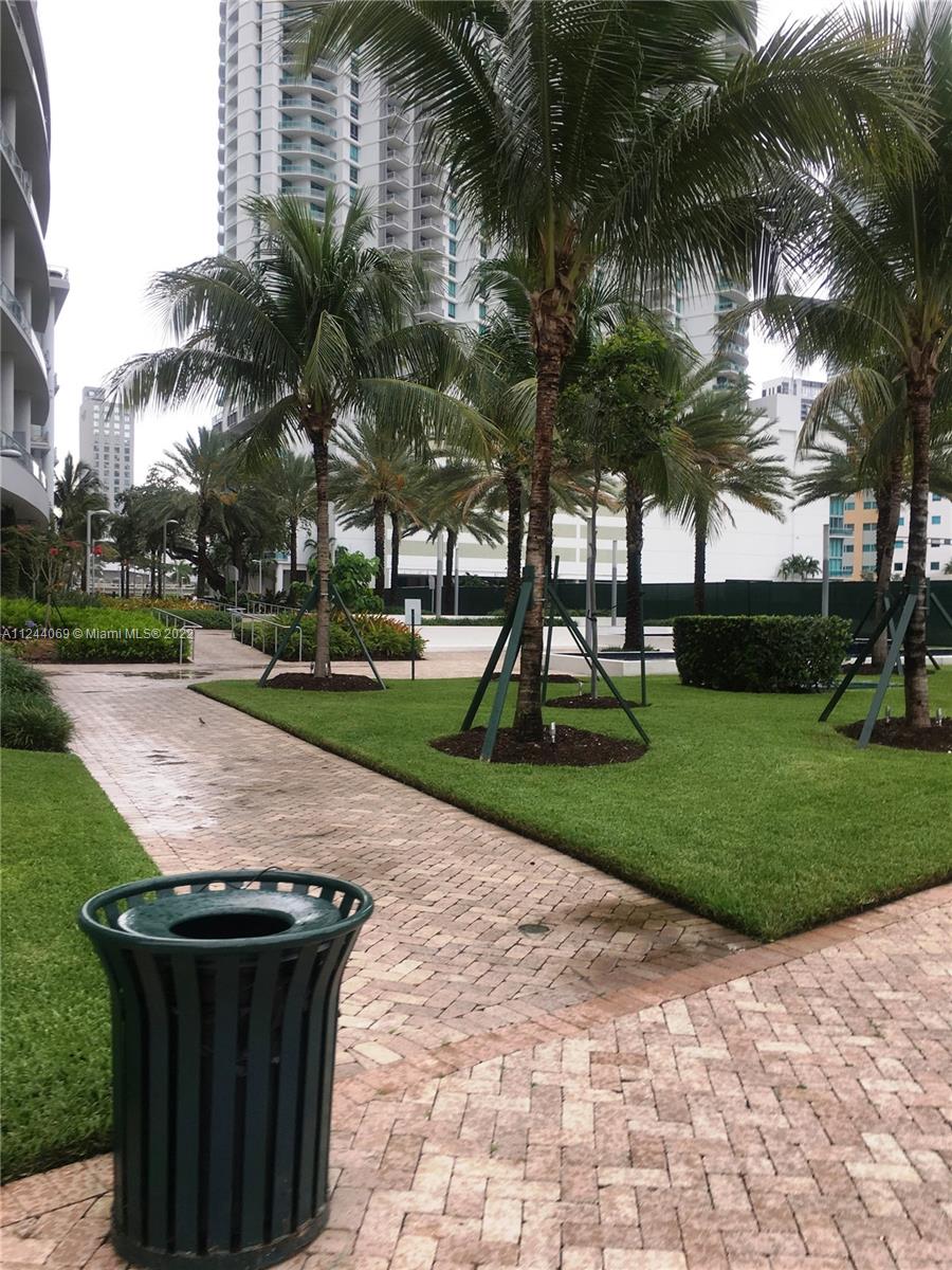 IVY AT RIVERFRONT - Residential Lease