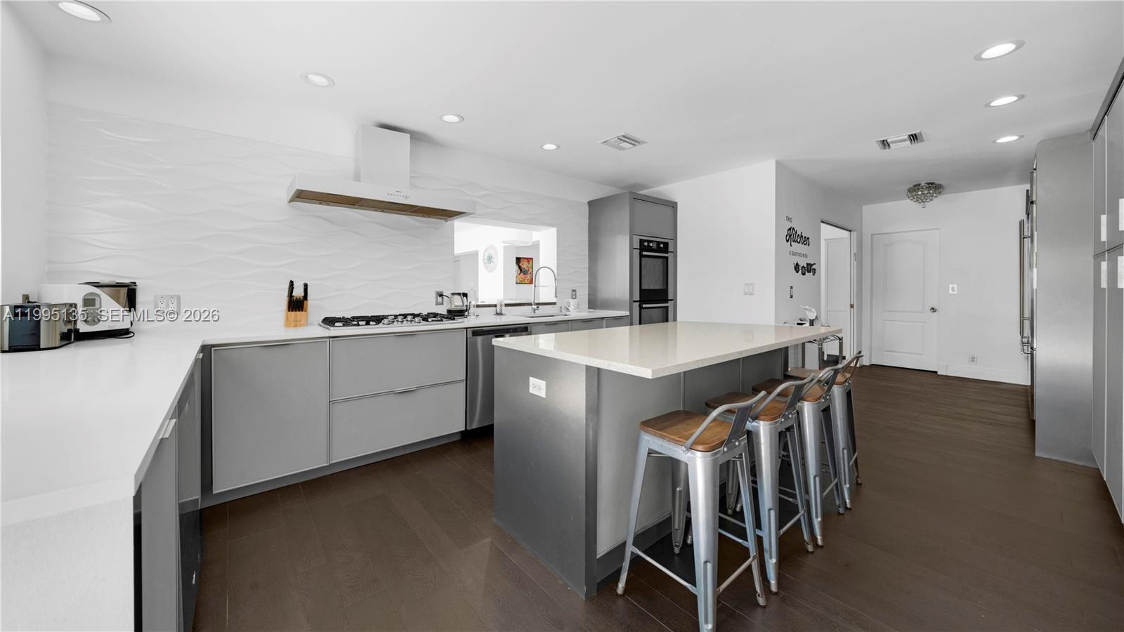 SANS SOUCI ESTATES - San - Residential