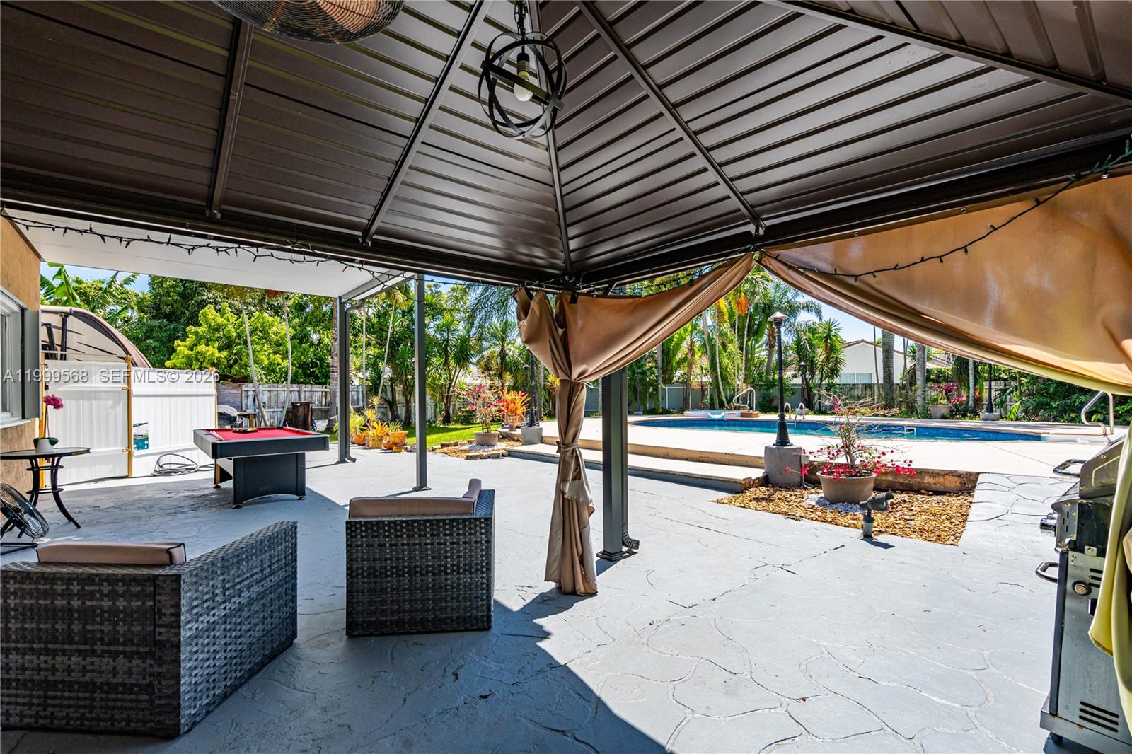 WEITZER SERENA LAKES ESTA - Residential