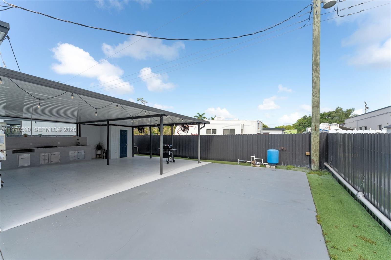 SILVER PALM PARK - Residential