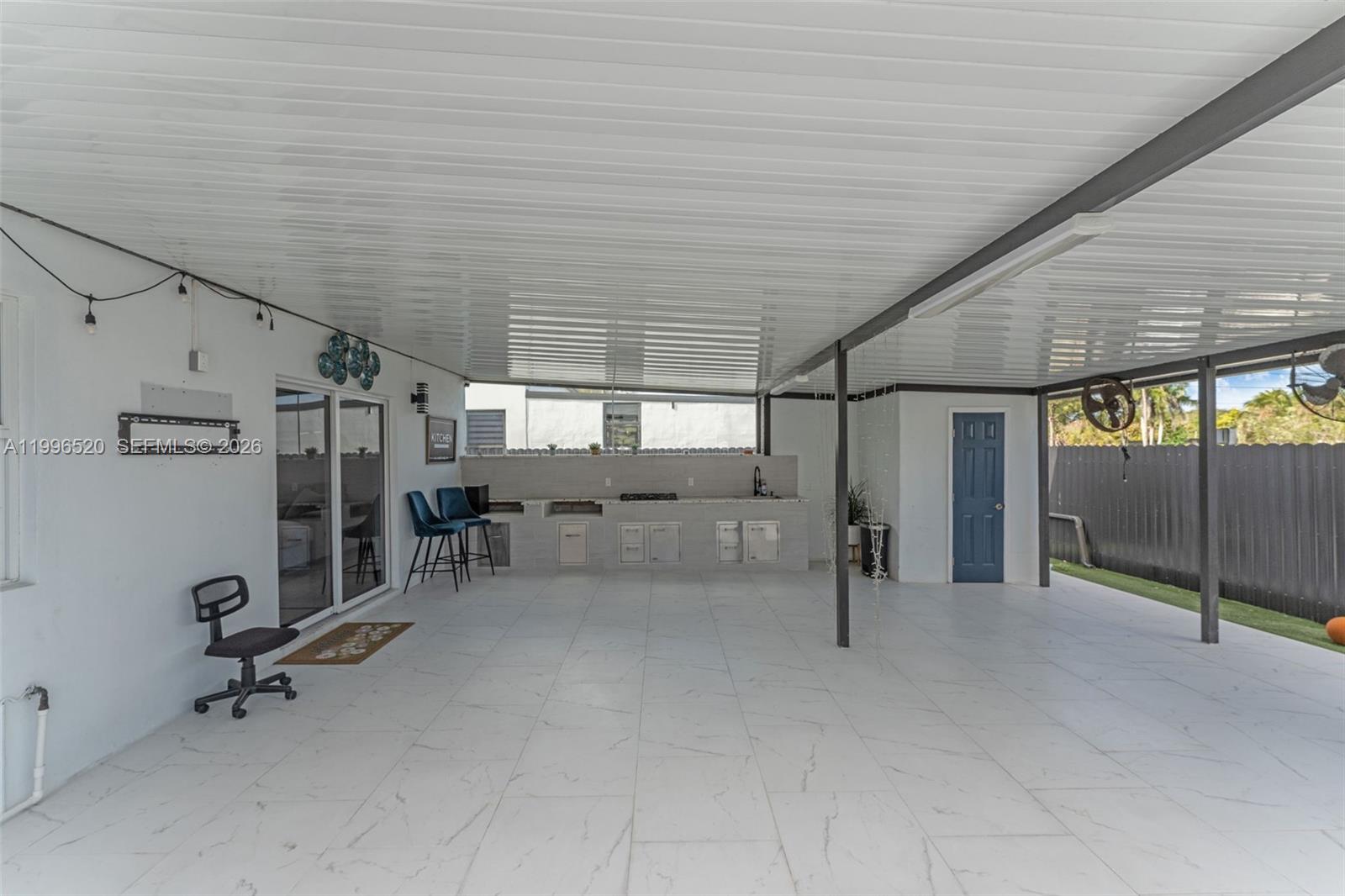SILVER PALM PARK - Residential