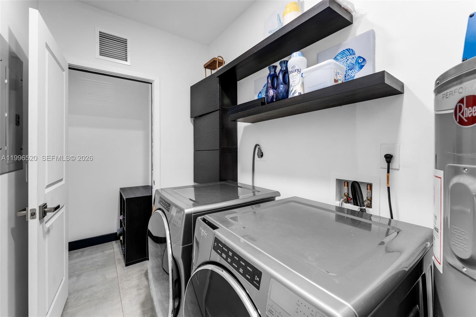 SILVER PALM PARK - Residential
