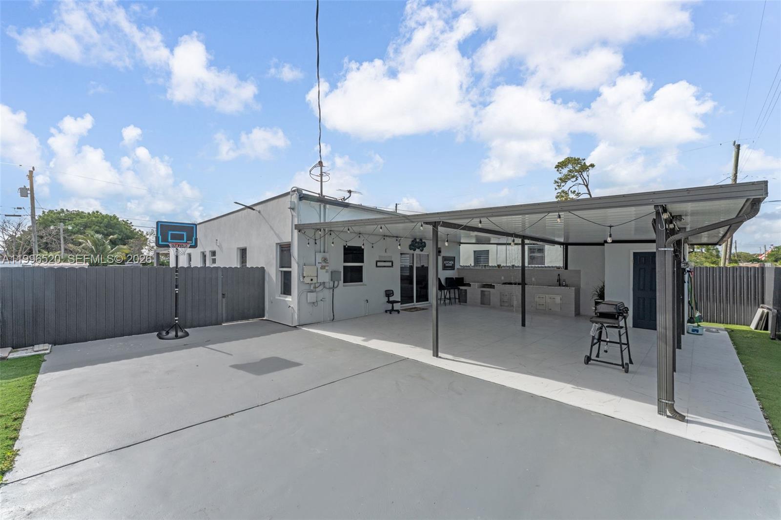 SILVER PALM PARK - Residential