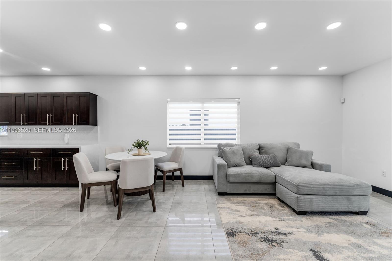 SILVER PALM PARK - Residential