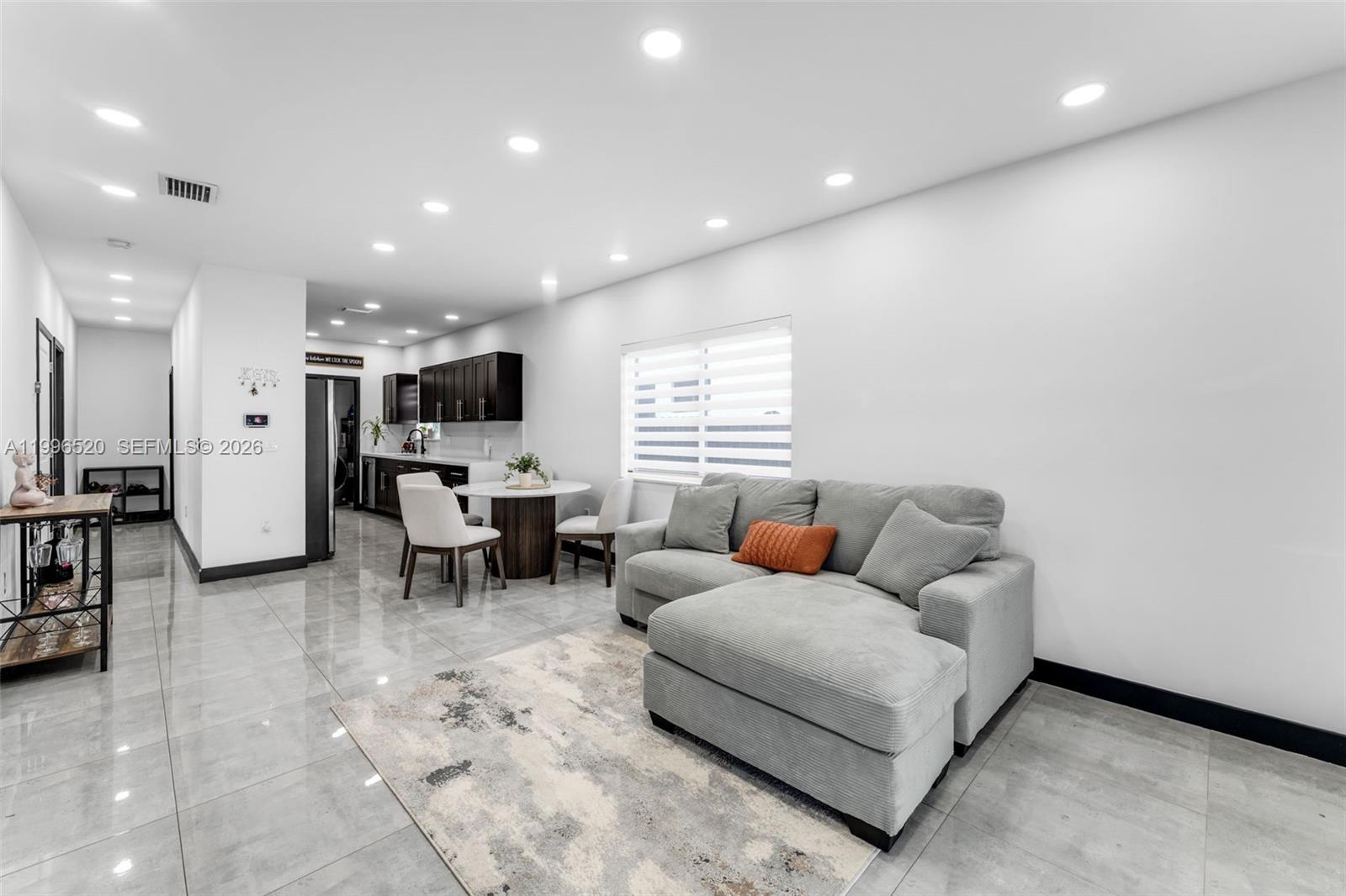 SILVER PALM PARK - Residential