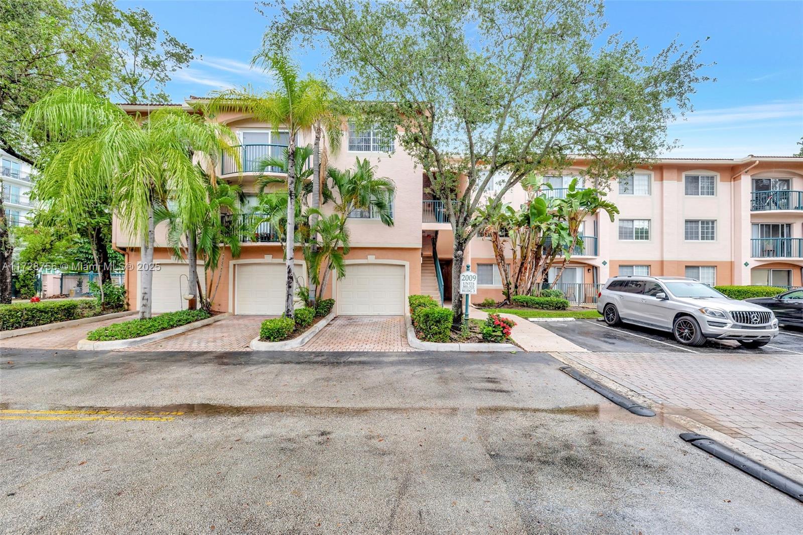 2009 Se 10th Ave 302, Fort Lauderdale, Broward County, Florida - 2 Bedrooms  
2 Bathrooms - 