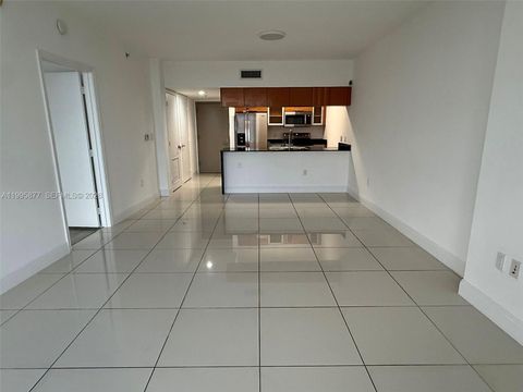 1750 N Bayshore Dr 5510 Miami FL 33132