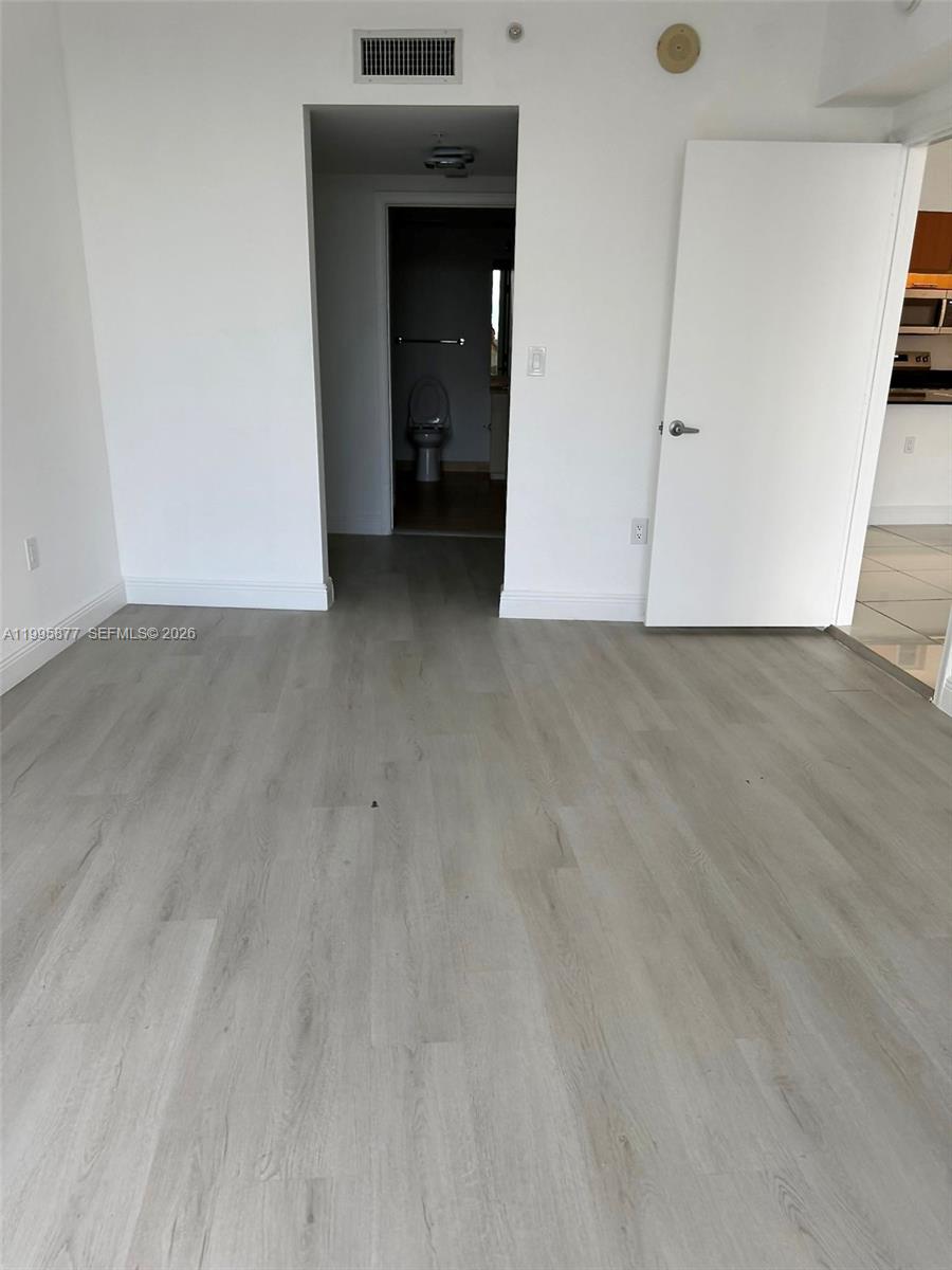 1750 N Bayshore Dr 5510