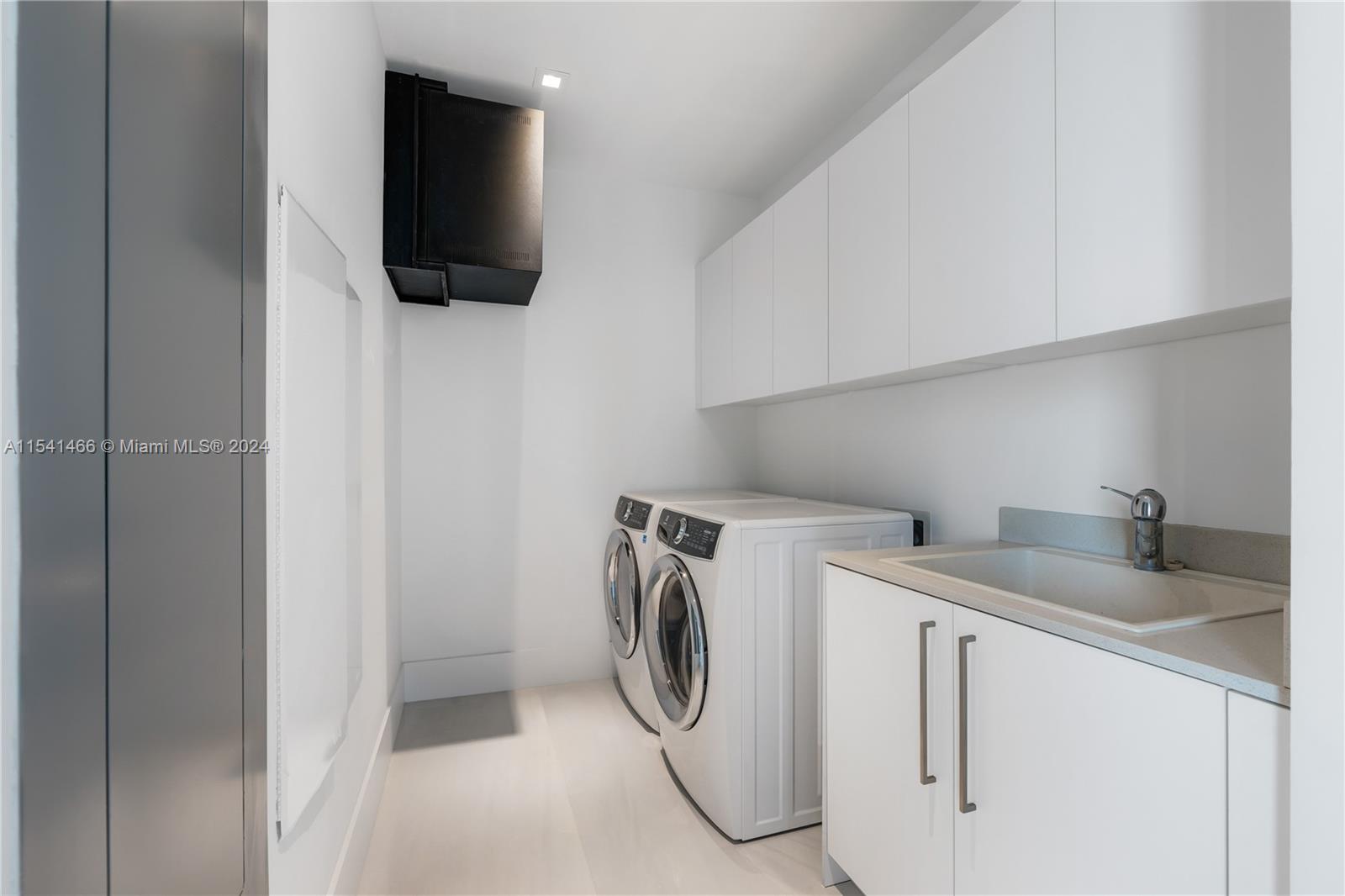 JADE SIGNATURE - Residential