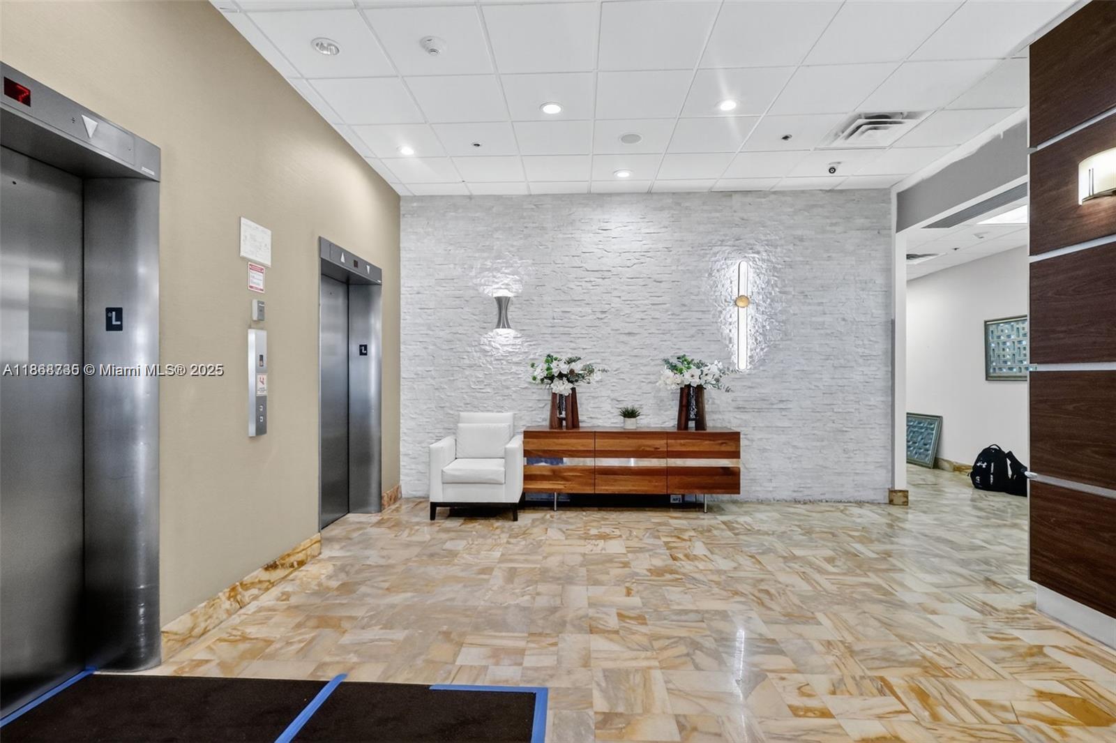 9500 OCEANS CONDO - Residential Lease