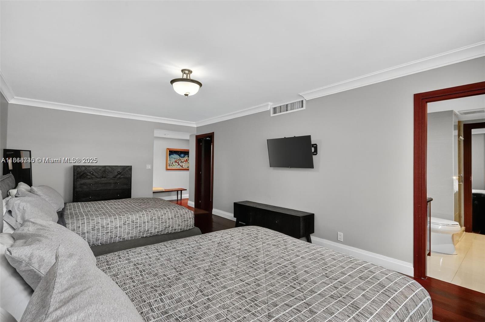 9500 OCEANS CONDO - Residential Lease