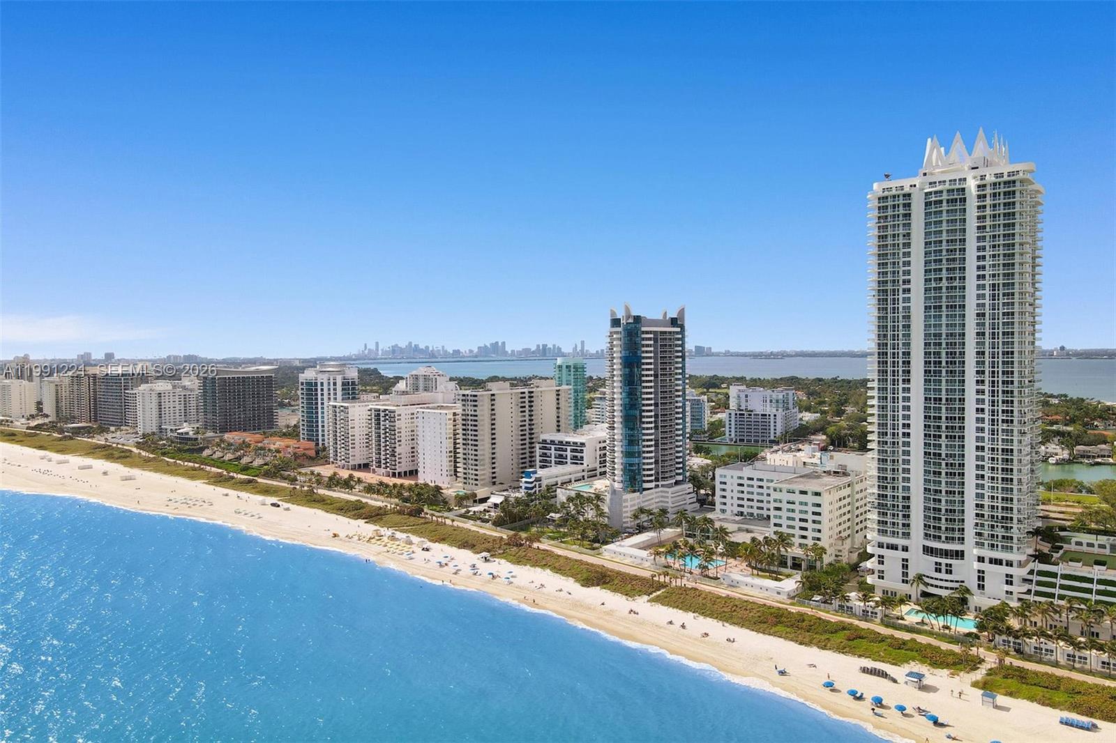 LA GORCE PALACE CONDO - Residential Lease