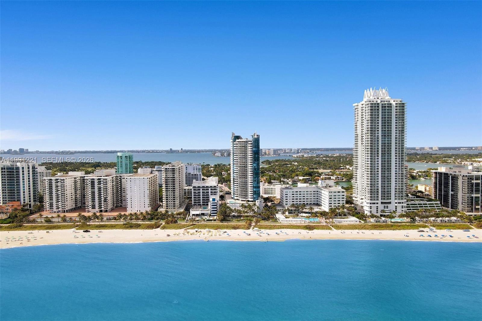 LA GORCE PALACE CONDO - Residential Lease