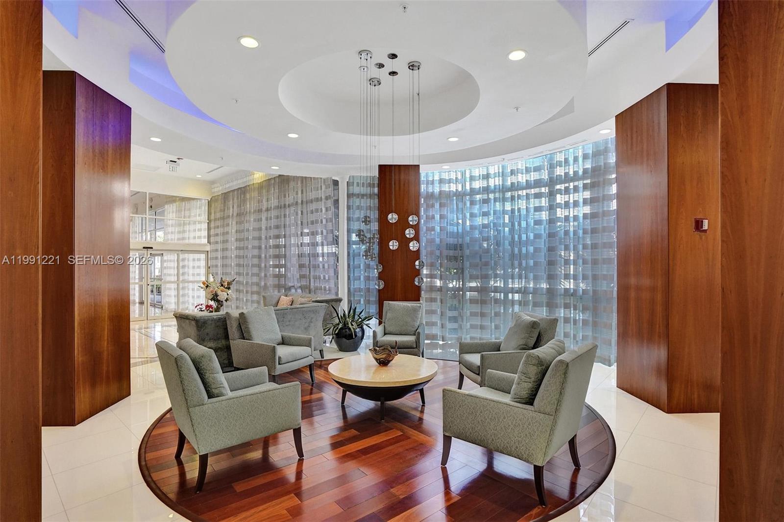 LA GORCE PALACE CONDO - Residential Lease