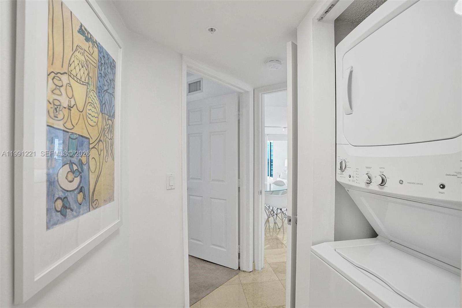 LA GORCE PALACE CONDO - Residential Lease