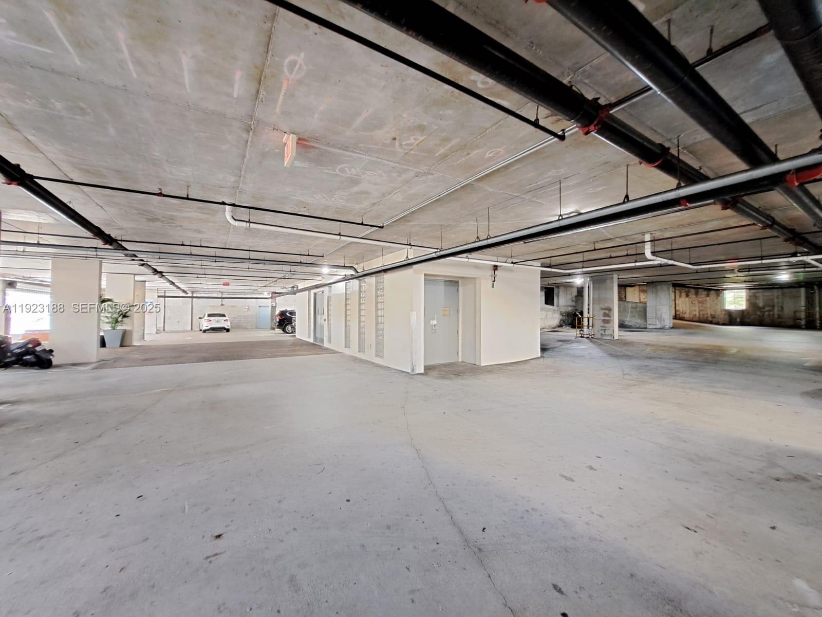 BRICKELL RIVERVIEW - Residential Lease