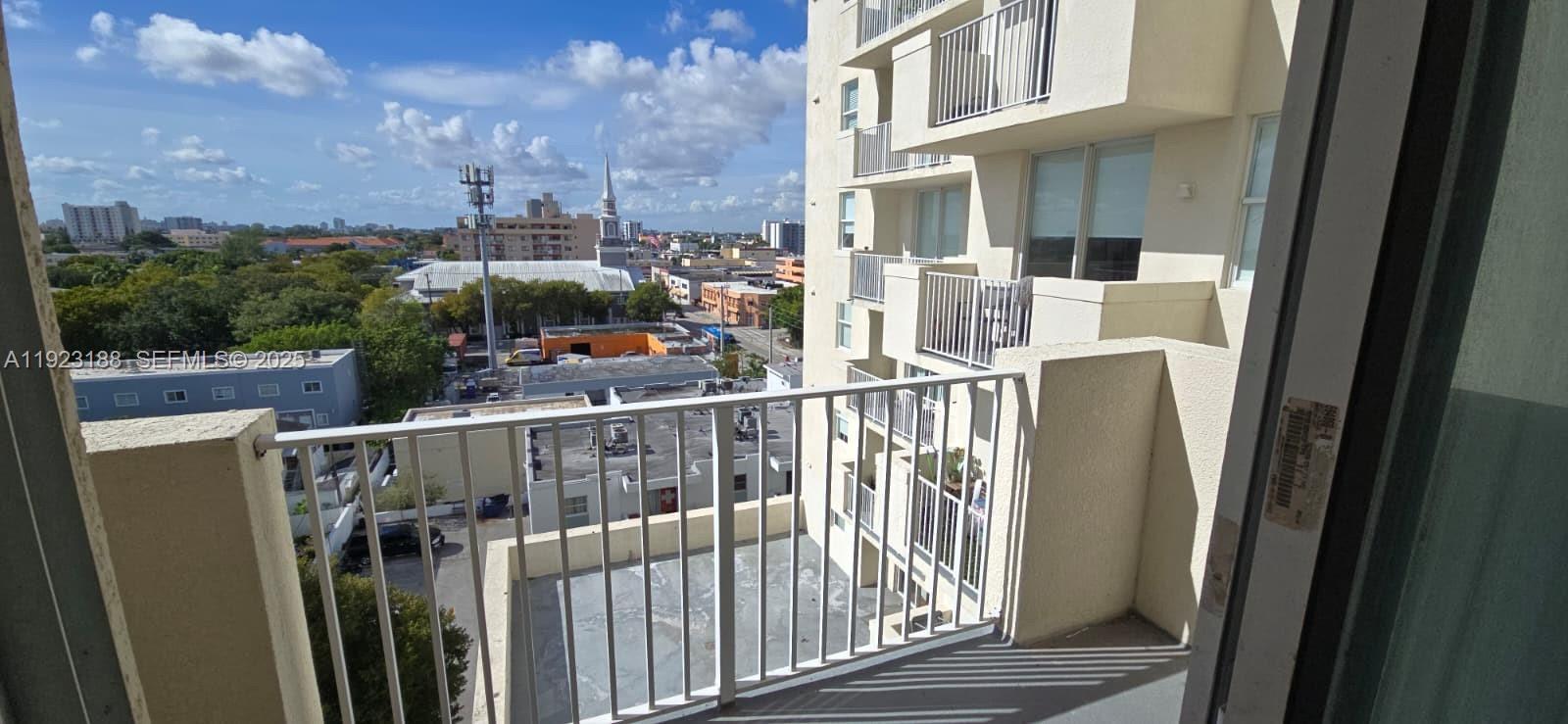 BRICKELL RIVERVIEW - Residential Lease