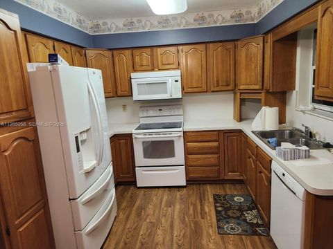 Photo of 690 NW 19th St, Homestead, FL 33030 (MLS # A11985058)