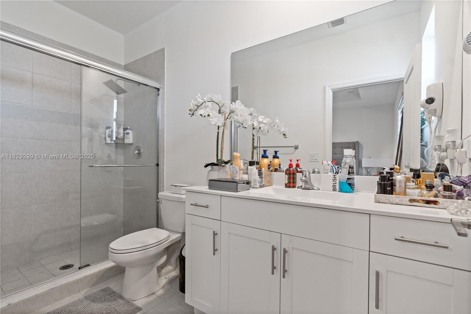 VIA VENTURA NEIGHBORHOOD - Residential