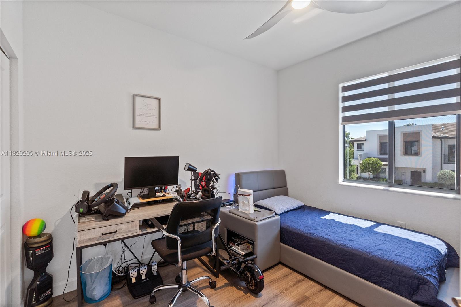 VIA VENTURA NEIGHBORHOOD - Residential