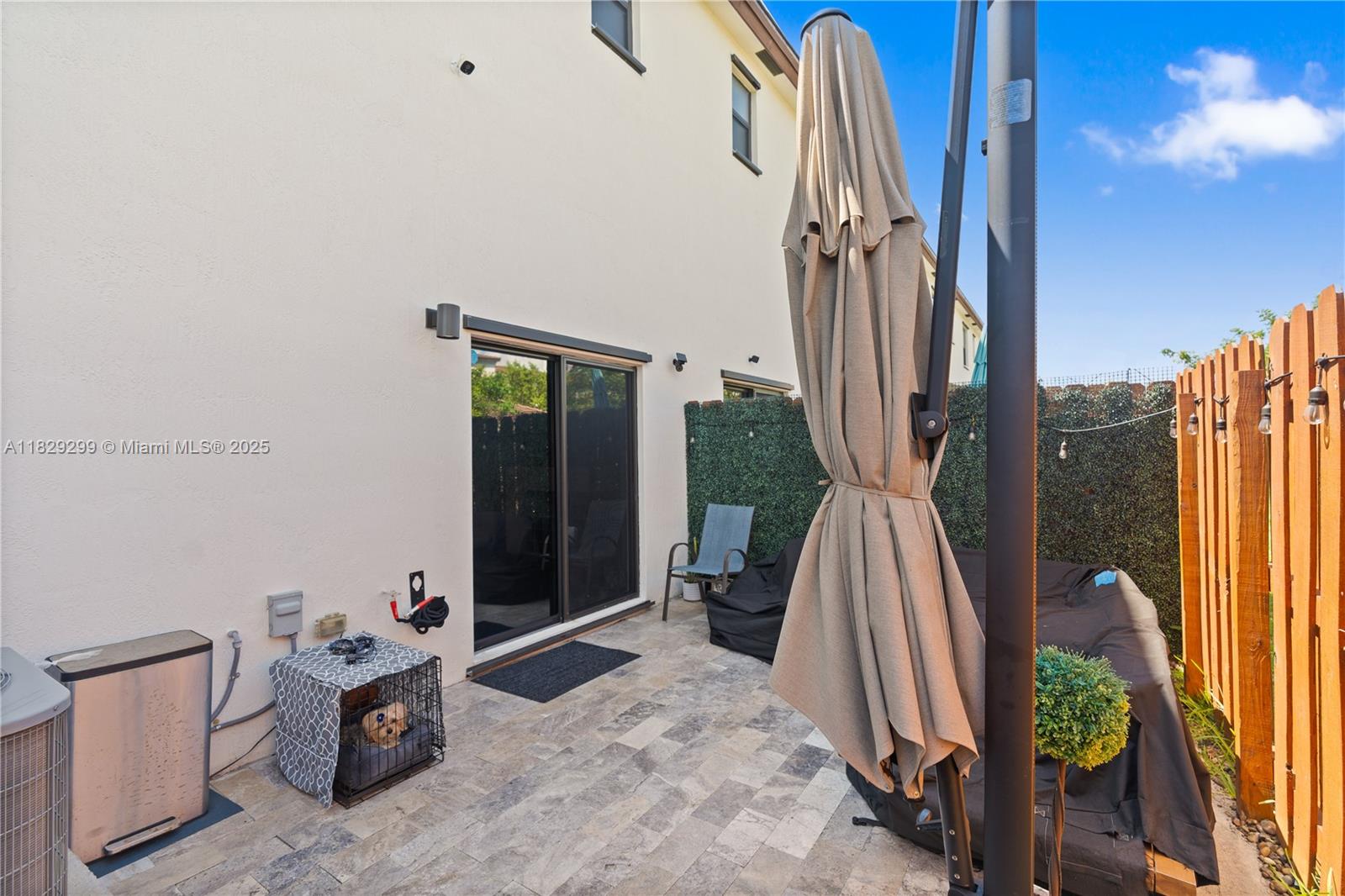 VIA VENTURA NEIGHBORHOOD - Residential