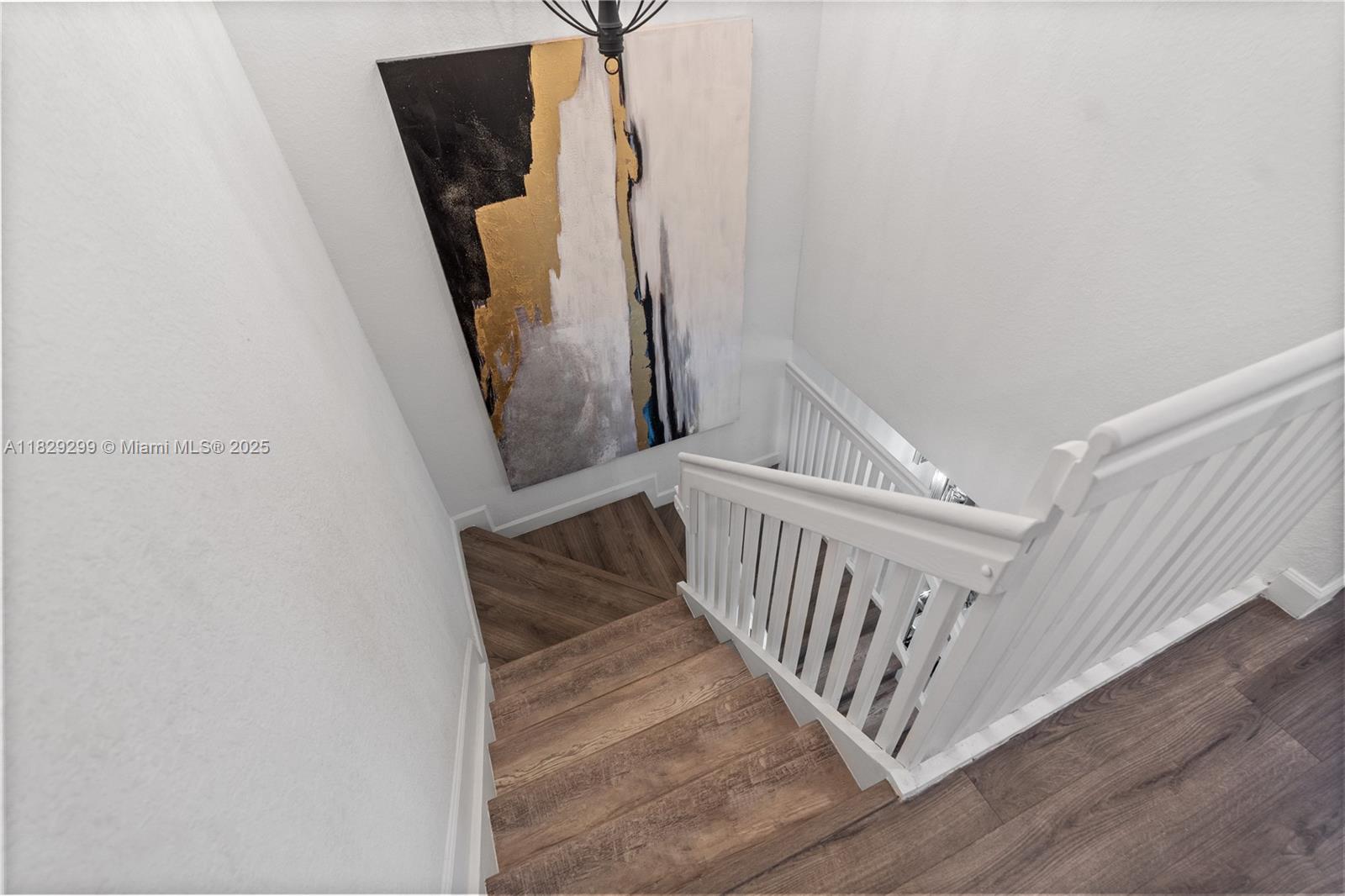 VIA VENTURA NEIGHBORHOOD - Residential