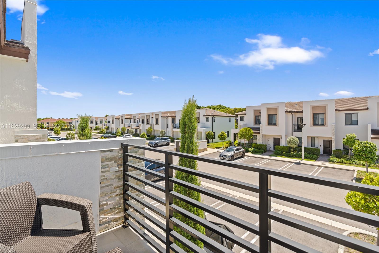 VIA VENTURA NEIGHBORHOOD - Residential